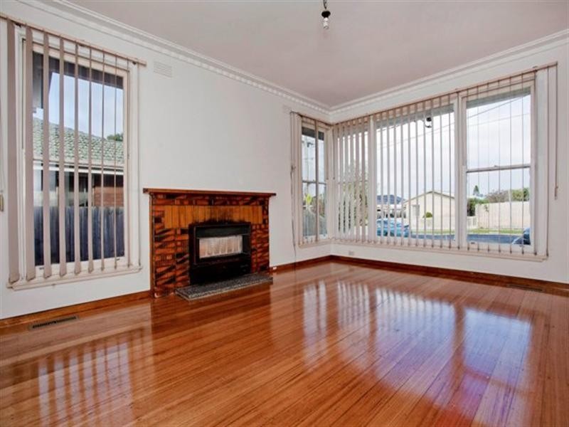 1 Oxford Street, Whittington VIC 3219