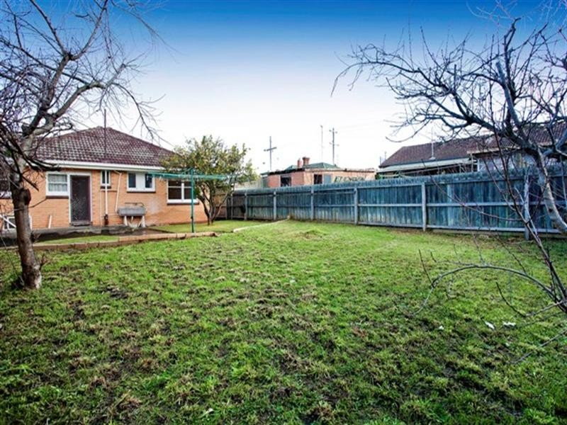 1 Oxford Street, Whittington VIC 3219