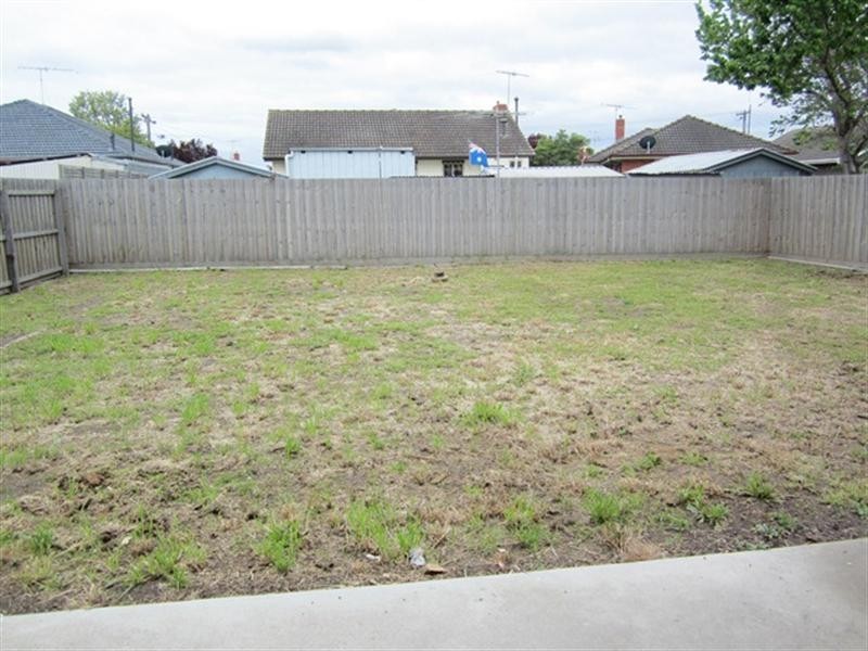 22 Vermont Avenue, Corio VIC 3214