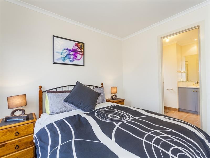 16 Ghazeepore Road, Waurn Ponds VIC 3216