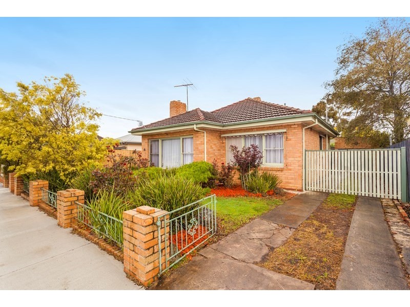 49 Wimmera Avenue, Manifold Heights VIC 3218