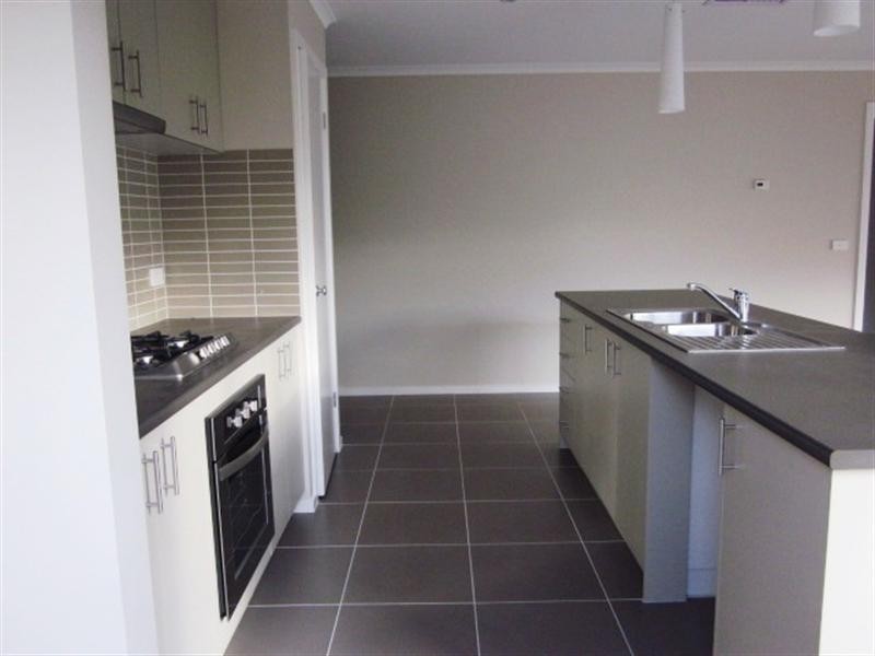 23 Springwater Drive, Lara VIC 3212