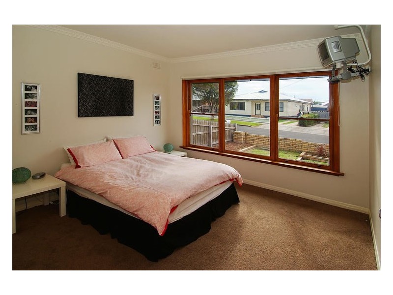 22 Carr Street, Belmont VIC 3216