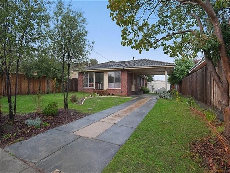 44 Fidge Crescent, Breakwater VIC 3219