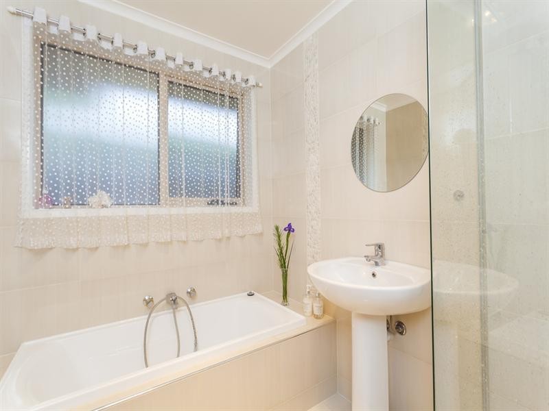 14 Grange Court, Corio VIC 3214