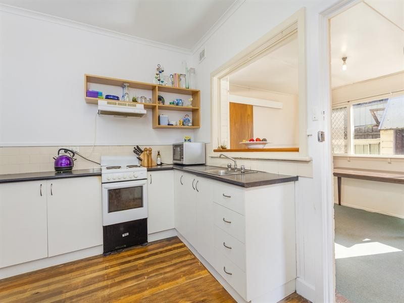 74 Francis Stret, Belmont VIC 3216