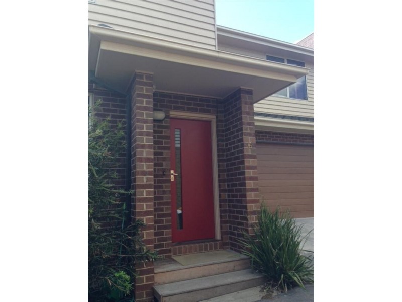 6/100-108 West Fyans Street, Newtown VIC 3220