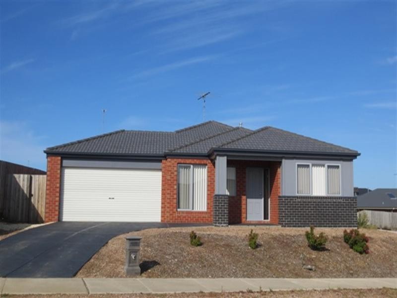 55 Oakwood Crescent, Waurn Ponds VIC 3216