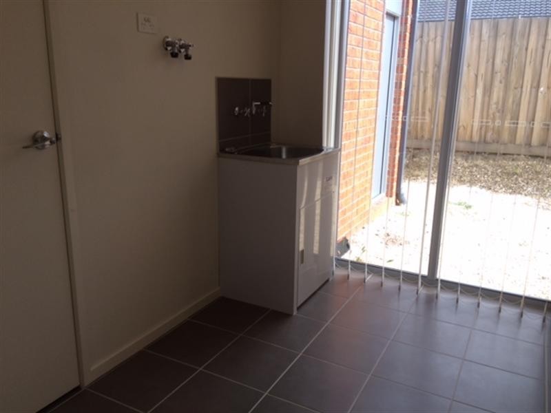 55 Oakwood Crescent, Waurn Ponds VIC 3216