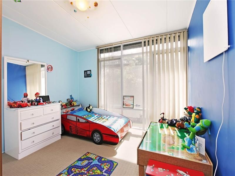 4 Tucker Street, Breakwater VIC 3219