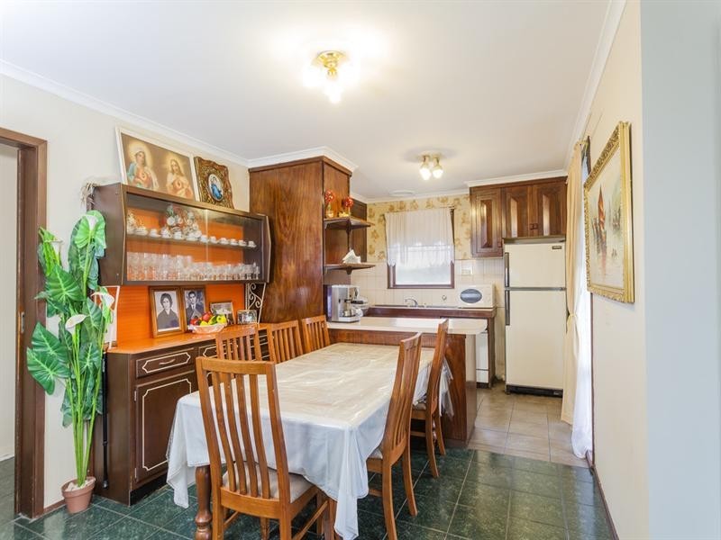 2 Diosma Court, Newcomb VIC 3219