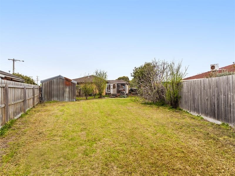 2 Diosma Court, Newcomb VIC 3219
