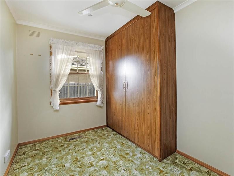 12 Watsons Road, Newcomb VIC 3219