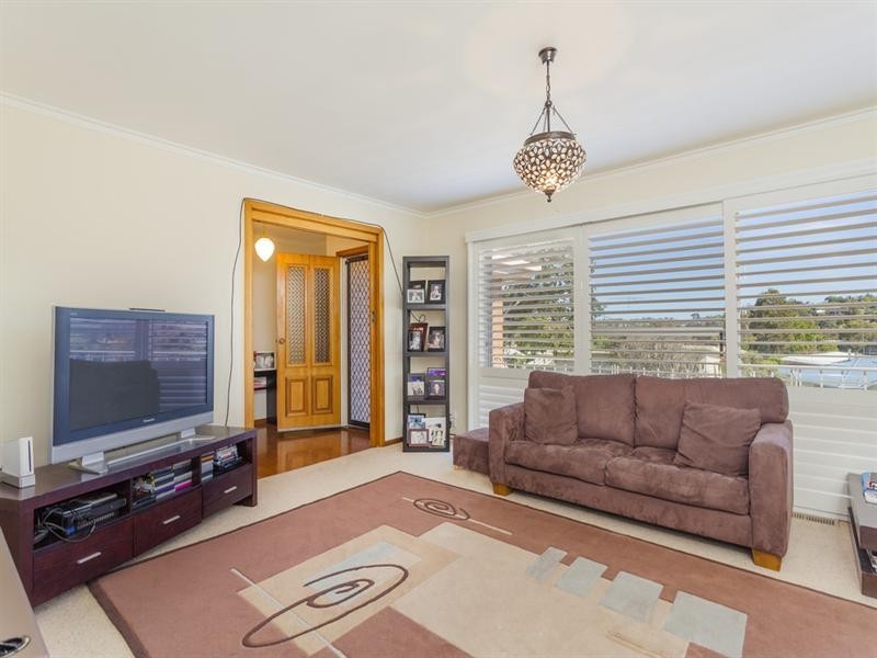 82 Buckingham Road, Newtown VIC 3220