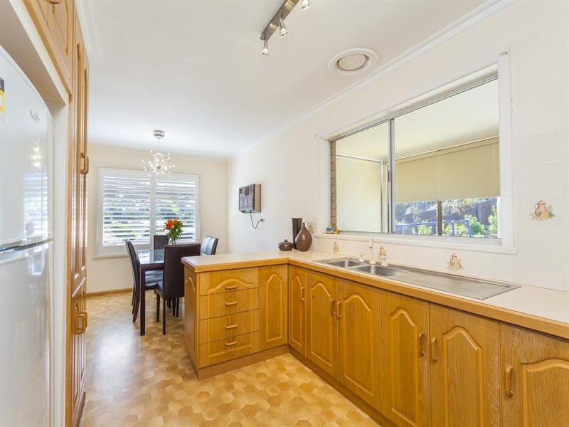 82 Buckingham Road, Newtown VIC 3220