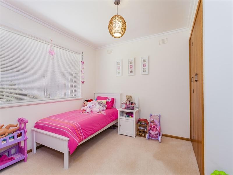 82 Buckingham Road, Newtown VIC 3220