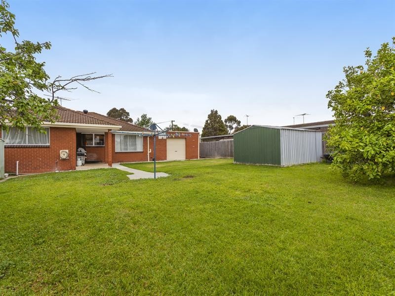 23 Truscott Street, Whittington VIC 3219