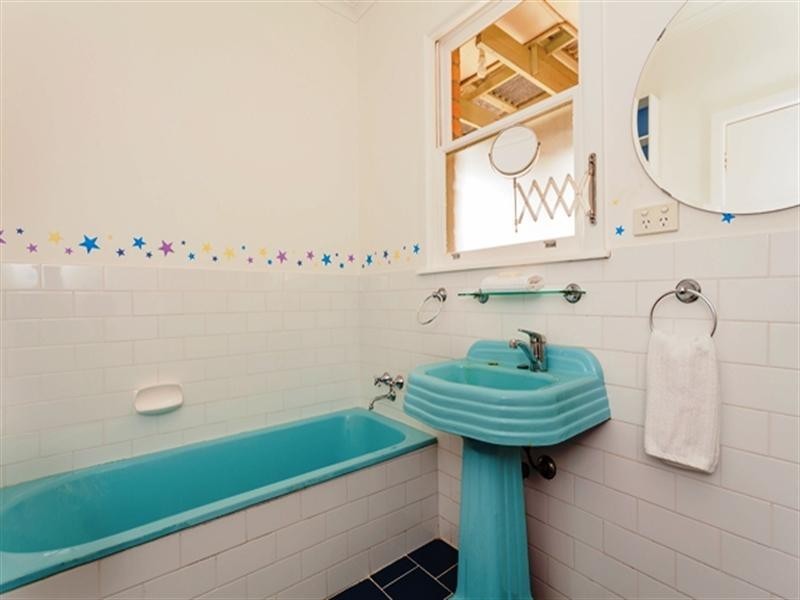 49 Wimmera Avenue, Manifold Heights VIC 3218