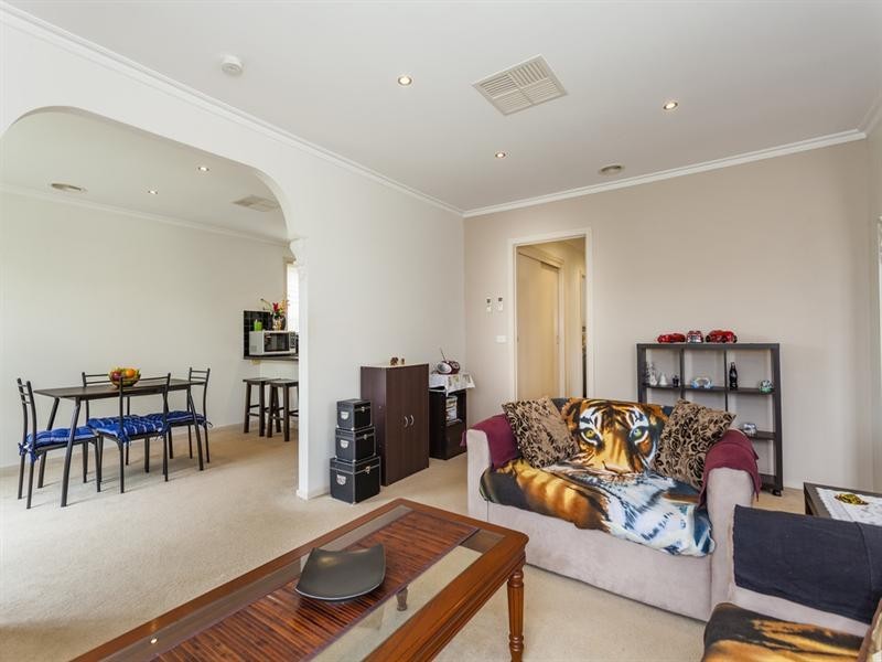 1/80 Wolseley Grove, Bell Post Hill VIC 3215