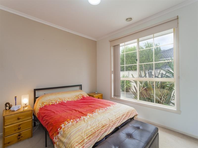 1/80 Wolseley Grove, Bell Post Hill VIC 3215