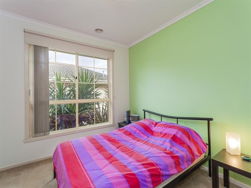 1/80 Wolseley Grove, Bell Post Hill VIC 3215