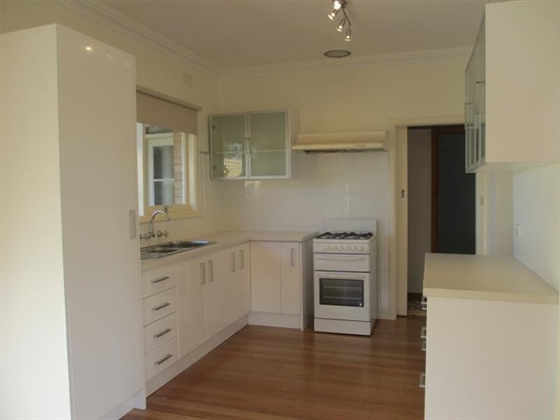 30 Walsgott Street, North Geelong VIC 3215