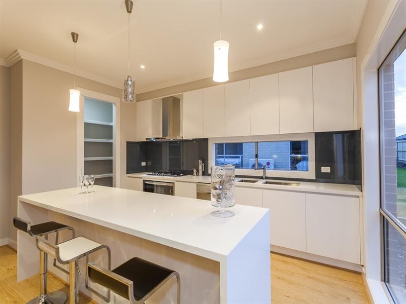 33 Anstead Avenue, Drysdale VIC 3222