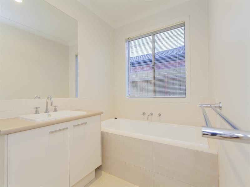 29 Oriondo Way, Marshall VIC 3216