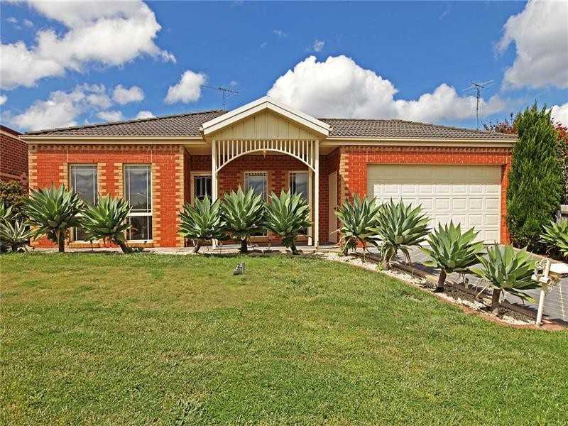 28 Huon Crescent, Leopold VIC 3224