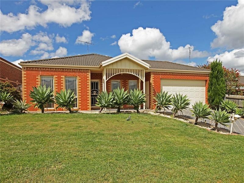 28 Huon Crescent, Leopold VIC 3224