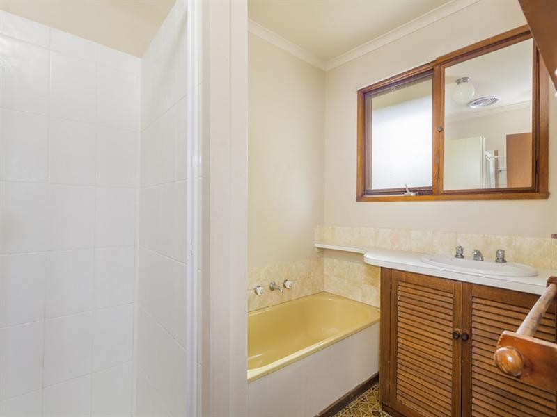 75 Burdoo Drive, Grovedale VIC 3216