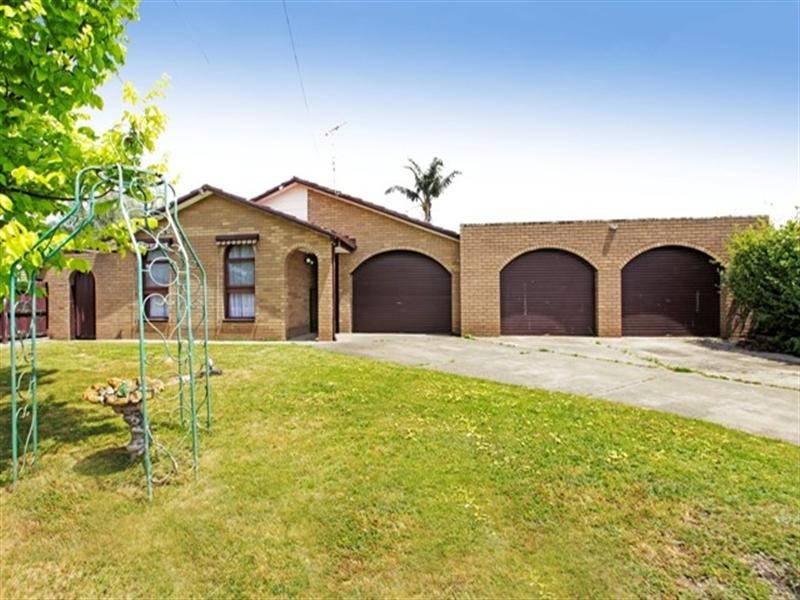 4 Gannet Court, St Albans Park VIC 3219