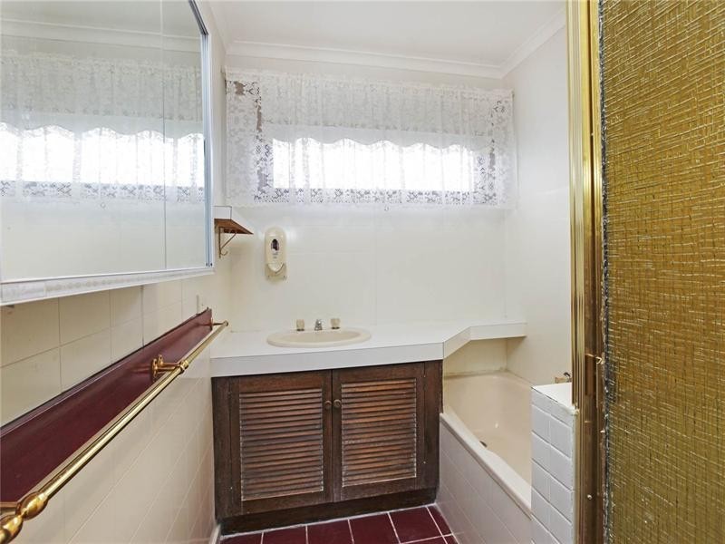 4 Gannet Court, St Albans Park VIC 3219
