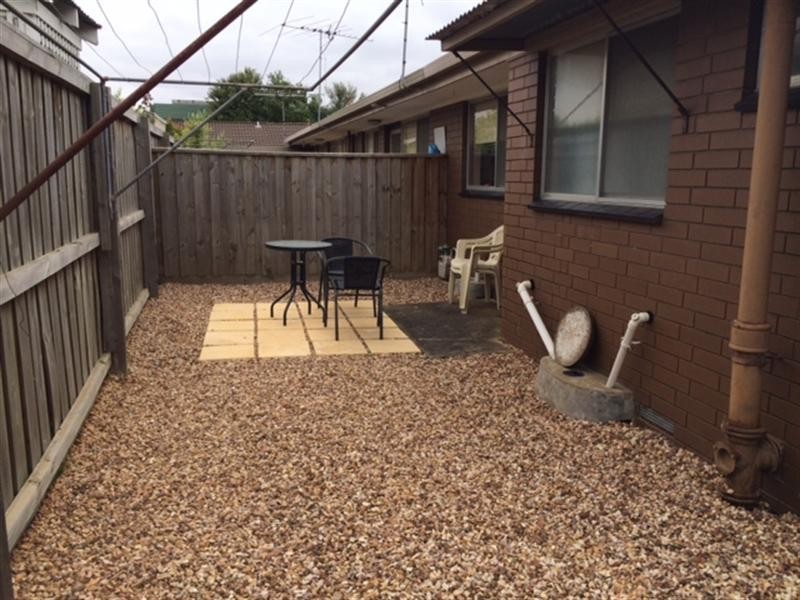 1/352 Church Street, Hamlyn Heights VIC 3215