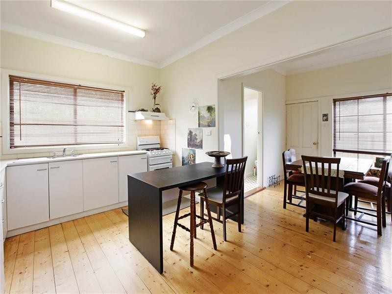 31 Barnfather Street, East Geelong VIC 3219