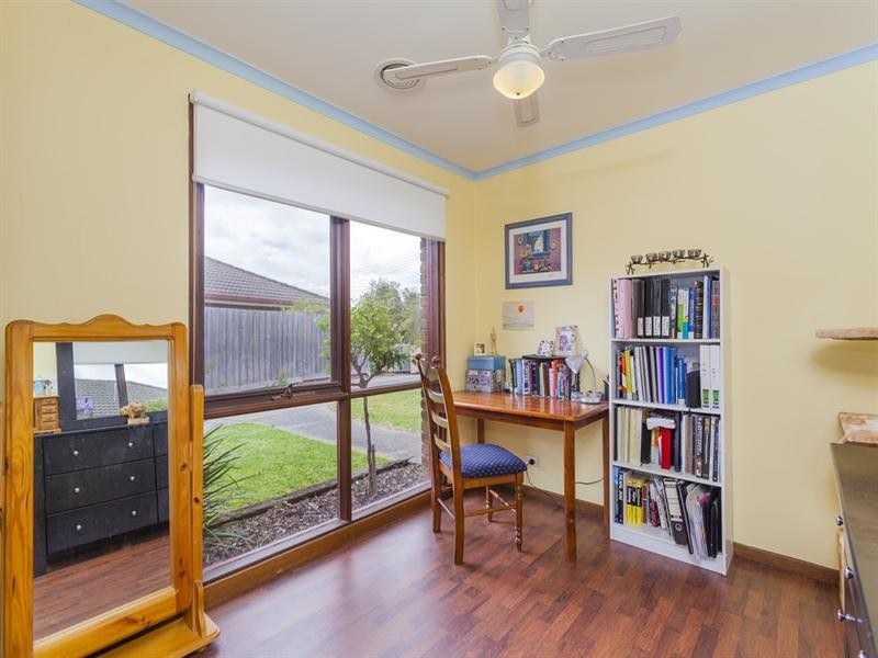 8 Mersey Court, St Albans Park VIC 3219