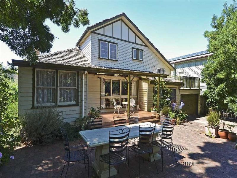 29 William Street, Newtown VIC 3220