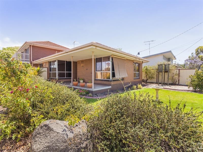 144 Ballarat Road, Hamlyn Heights VIC 3215