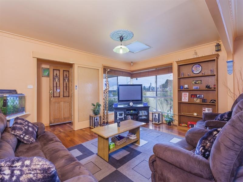 144 Ballarat Road, Hamlyn Heights VIC 3215