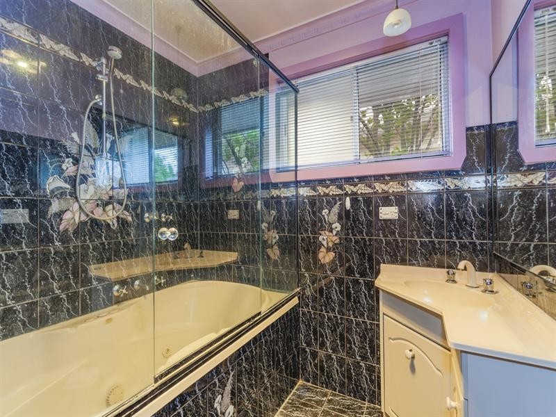 144 Ballarat Road, Hamlyn Heights VIC 3215