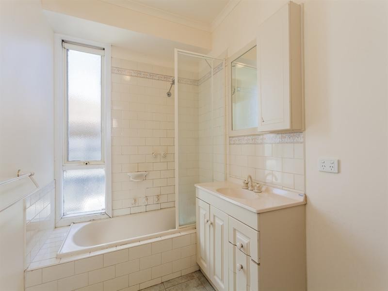 37 Laguna Place, Grovedale VIC 3216