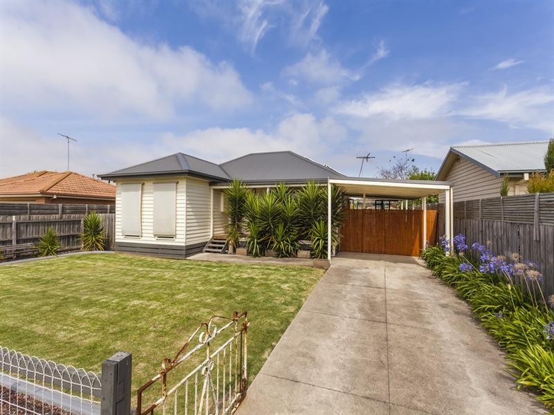 37 Laguna Place, Grovedale VIC 3216