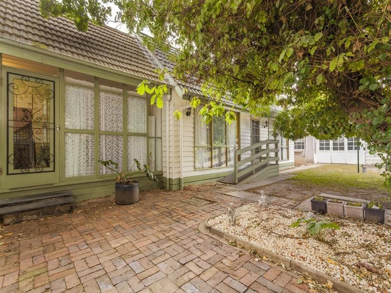 48 Brayshay Road, Newcomb VIC 3219