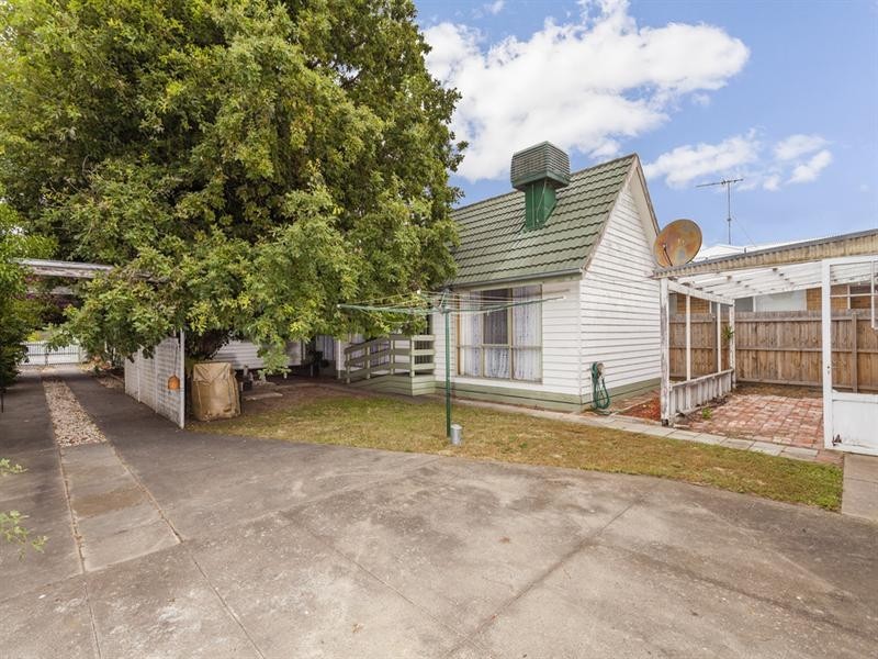 48 Brayshay Road, Newcomb VIC 3219
