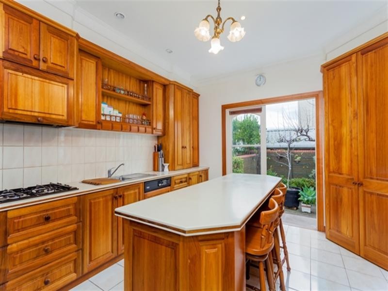 12 The Esplanade, Geelong VIC 3220