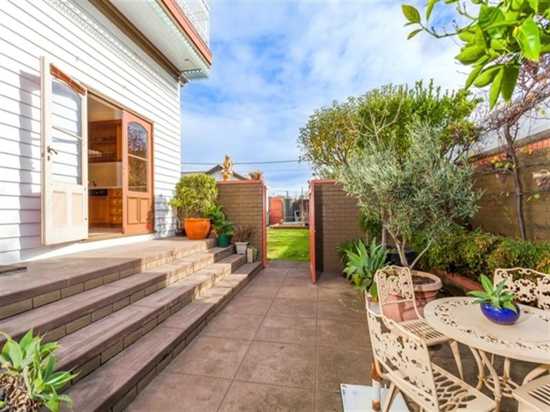 12 The Esplanade South, Geelong VIC 3220