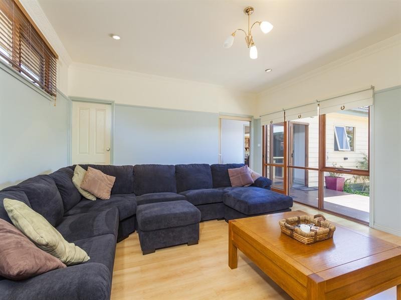 27 Calder Street, Manifold Heights VIC 3218