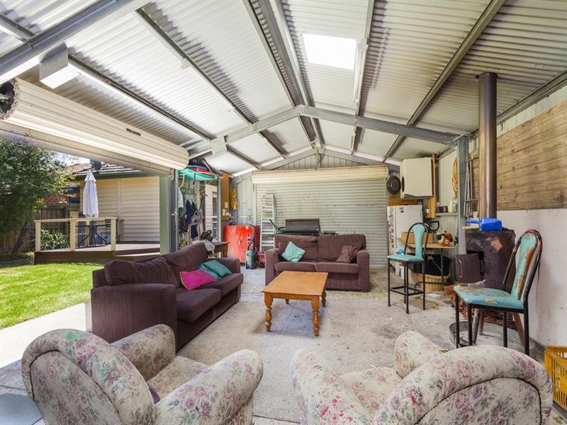 27 Calder Street, Manifold Heights VIC 3218