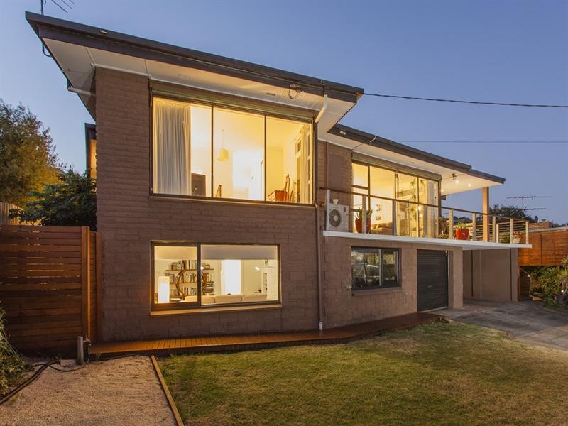 72 Reigate Road, Highton VIC 3216