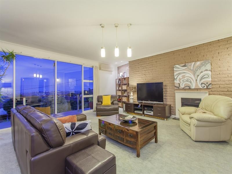 72 Reigate Road, Highton VIC 3216